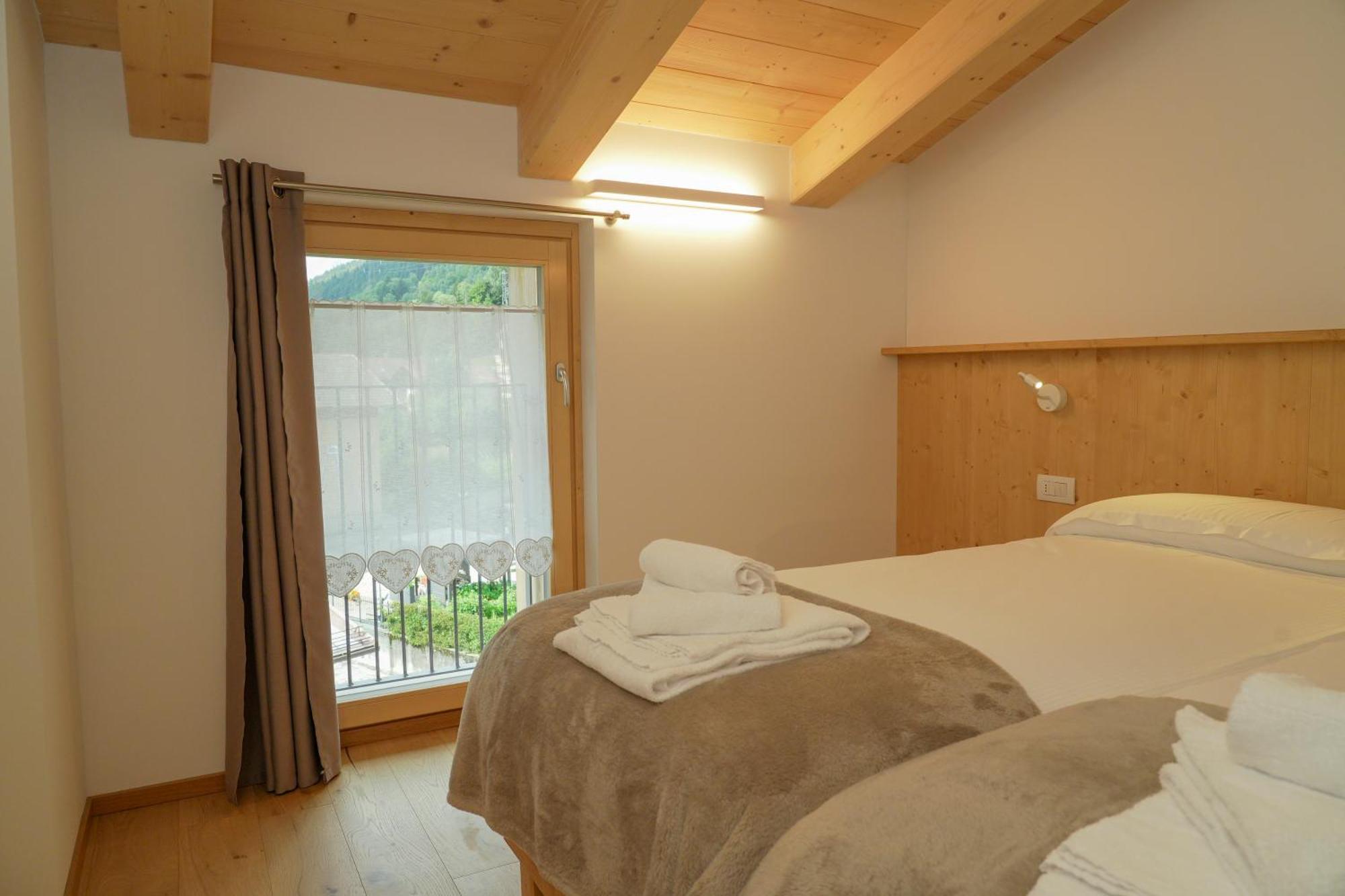 Alpinebike Apartment Santa Lucia  ภายนอก รูปภาพ